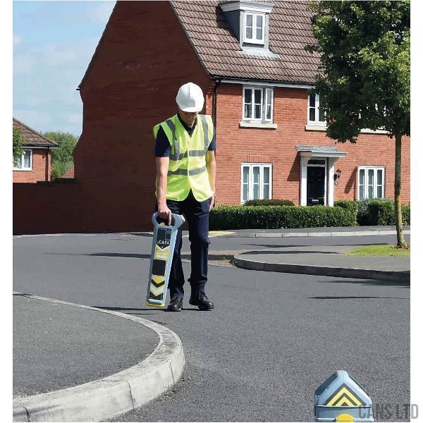 Radiodetection Genny4 and Bag Pack - UK - CANS LTD